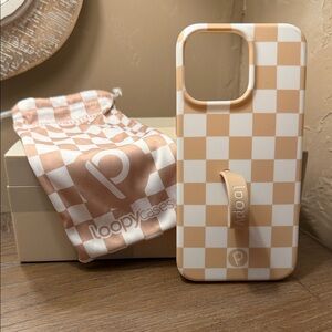 Loopy Sand Dollar Checkered iPhone 14 Pro Max Case